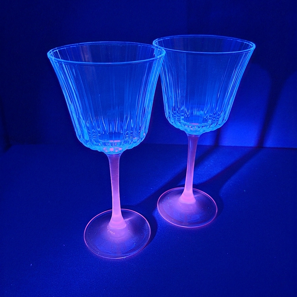 Set of 2 French Wine Glasses - Pink Stem Ribbed Bowl - Dual UV Glow Blue & Pink